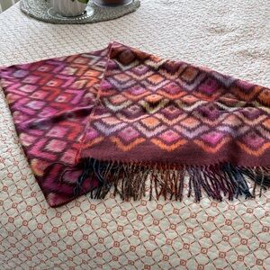 Vibrant Multicolor Geometric Scarf